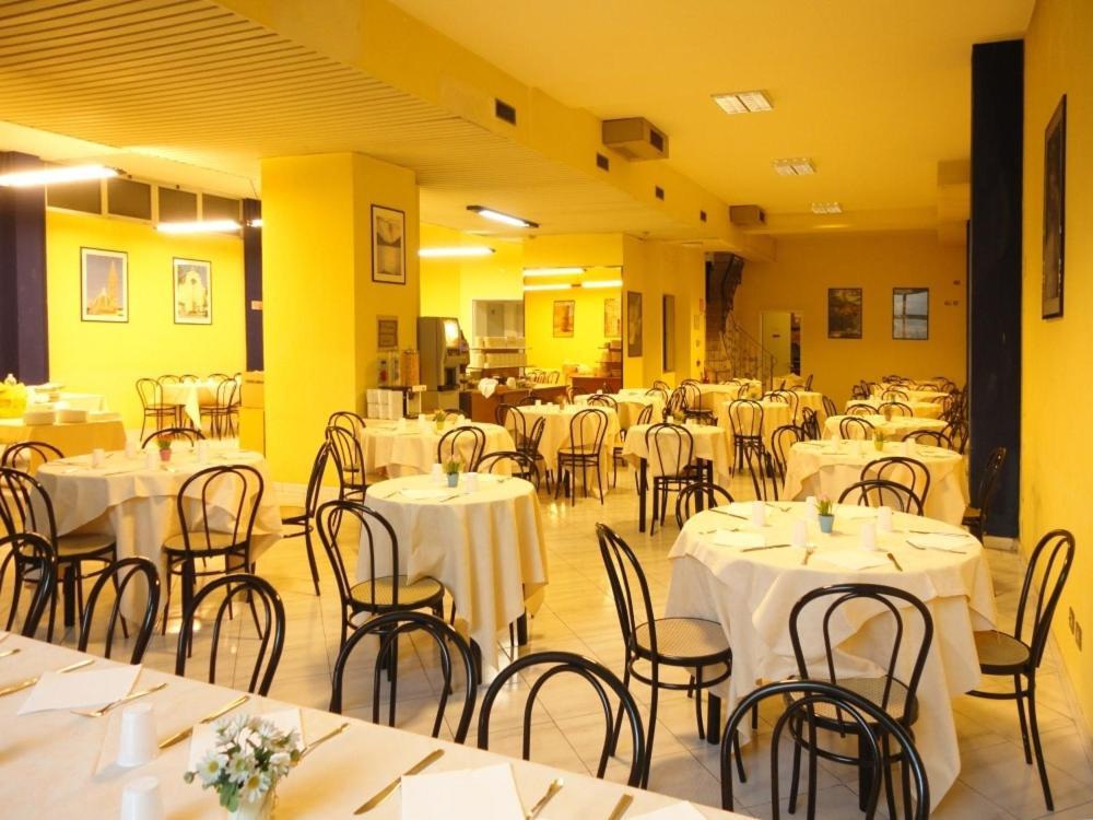 Eurhotel Firenze Bagian luar foto